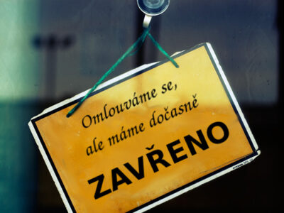 Foto: Geschlossen-Schild