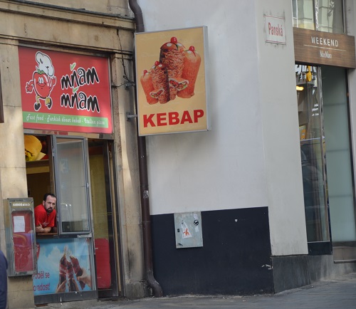 Foto: Kebab Imbiss in Brünn - Foto: tra