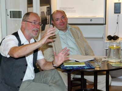 Foto: Friedrich Brandl im Prager Literaturhaus - Bild: PLH/Felix Pašek