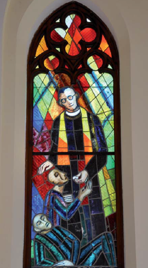 Foto: Kirchenfenster zu Ehren Engelmar Unzeitigs - Bild: Markus Bauer
