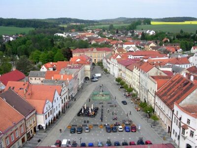 Foto: Zlabingser Friedensplatz vom Turm aus gesehen - Bild: Commons/ŠJů, Slavonice-náměstí Míru, CC BY-SA 3.0