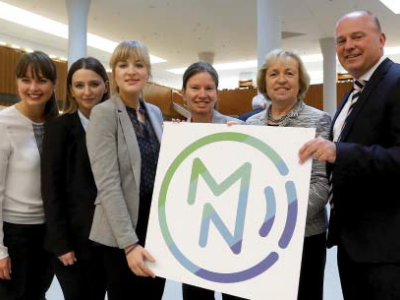 Foto: Mind_Netz Redaktion mit Maria Böhmer und Hartmut Koschyk - Bild: Mind_Netz