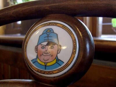 Foto: Schwejk-Illustration in Prag - Bild: Commons/Mohylek, CC BY-SA 3.0