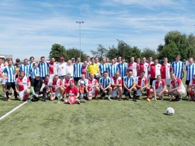 Foto: Gruppenfoto der Spieler - Bild: DFC Prag