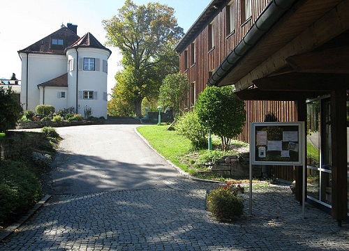 Foto: Schloss Aspenstein - Bild: Commons/Schlaier