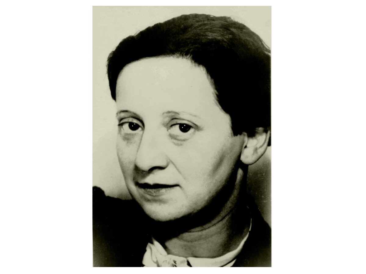 Foto: Porträtfoto von Friedl Dicker-Brandeis