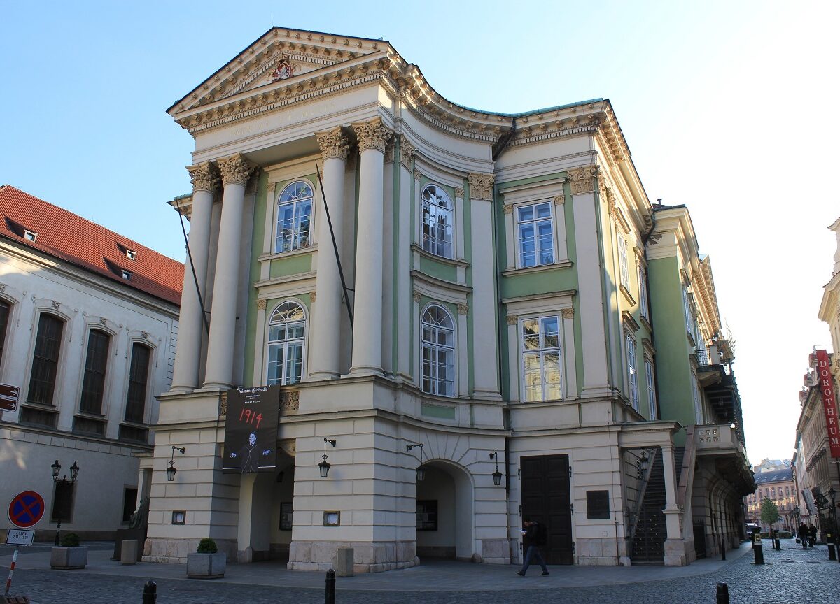 Foto: Ständetheater in Prag - Bild: Commons/Øyvind Holmstad, CC BY-SA 3.0