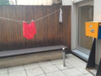 Foto: Rote Boxershorts auf einer Wäscheleine - Bild: LE/tra