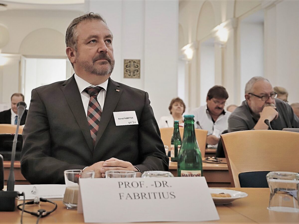 Bernd Fabritius bei der Konferenz der Landesversammlung in Prag, Oktober 2018 / Foto: Peggy Lohse