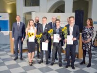 Sieger und Ehrengäste des tschechischen Landesfinales von Jugend debattiert international 2019 - Foto: Tomáš Randýsek