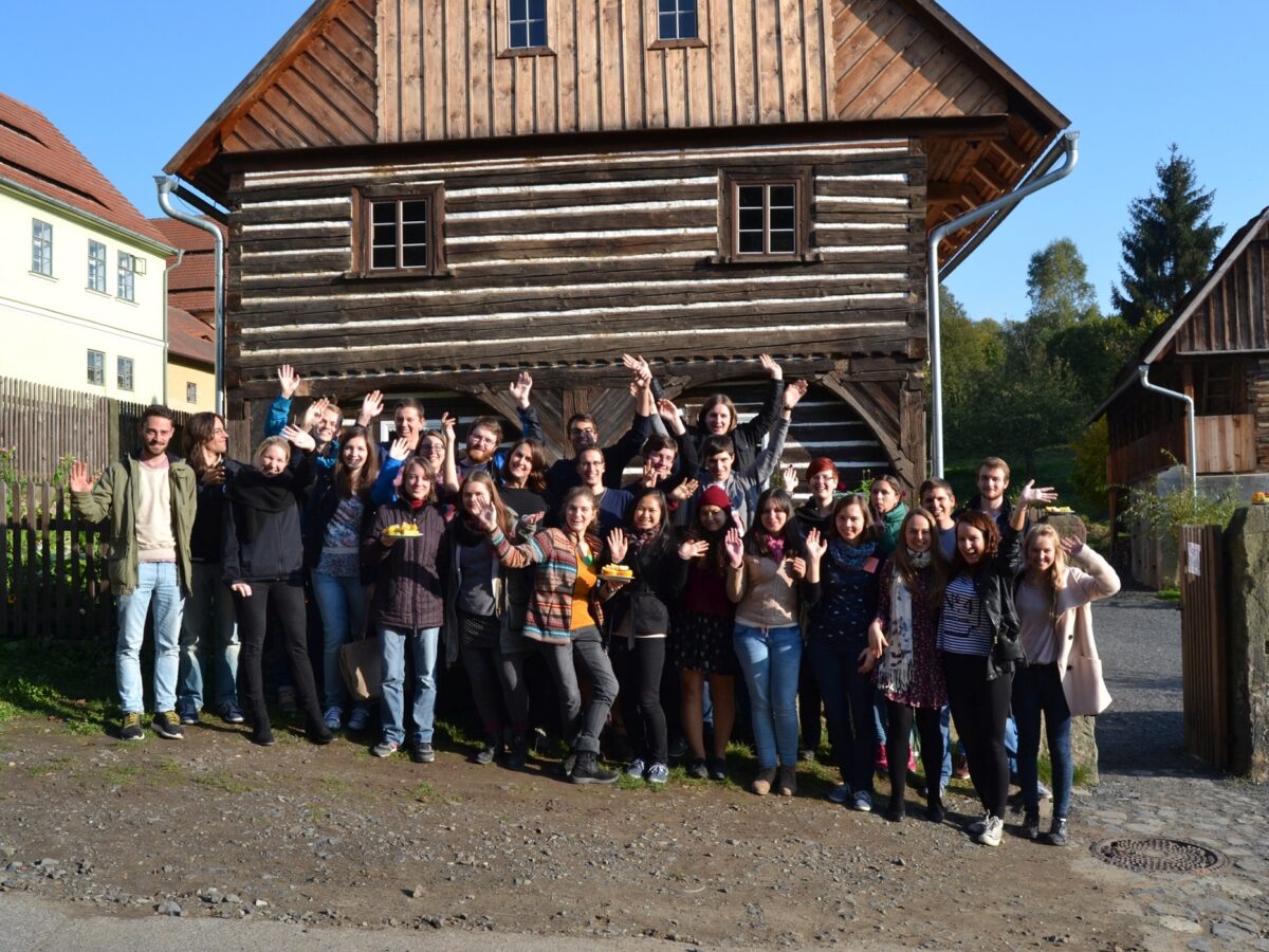 Die Gruppe des deutsch-tschechischen Jugendforums unterwegs - Foto: Deutsch-Tschechisches Jugendforum