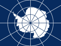 Das Symbol des Antarktis-Vertrags - Illustration: Wikimedia/Alakasam./CC BY-SA 3.0
