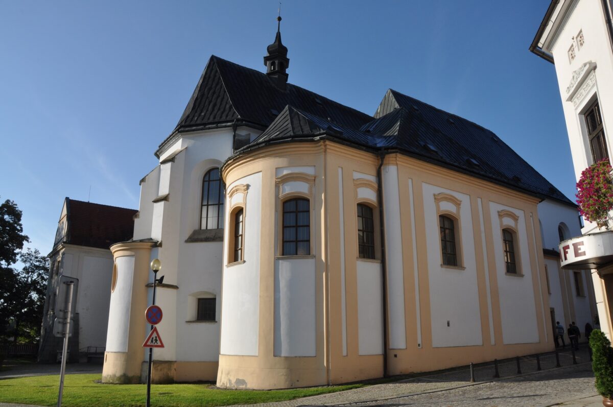 Kirche der Maria Verkündigung in Mährisch Schönberg - Foto: Ben Skála, Šumperk-kostel-Zvěstování-P-Marie2012a, CC BY-SA 3.0