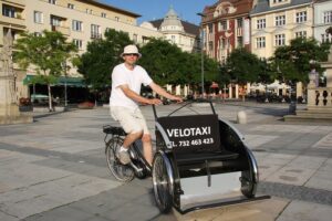 Ivo Schwarz auf der Fahrrad-Rikscha in Ostrau, Foto: Bohemia Troppau