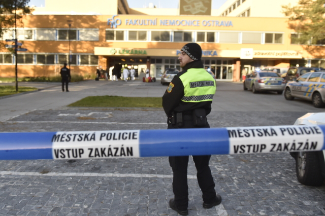 Die Schießerei ereignete sich am Dienstagmorgen in der Uniklinik von Ostrau - Foto: ČTK