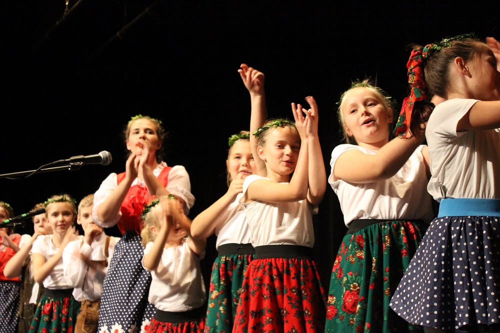 Auftritt der Kindergruppe der Gemeinschaft schlesisch-deutscher Freunde im Hultschiner Ländchen, Foto: Manuel Rommel