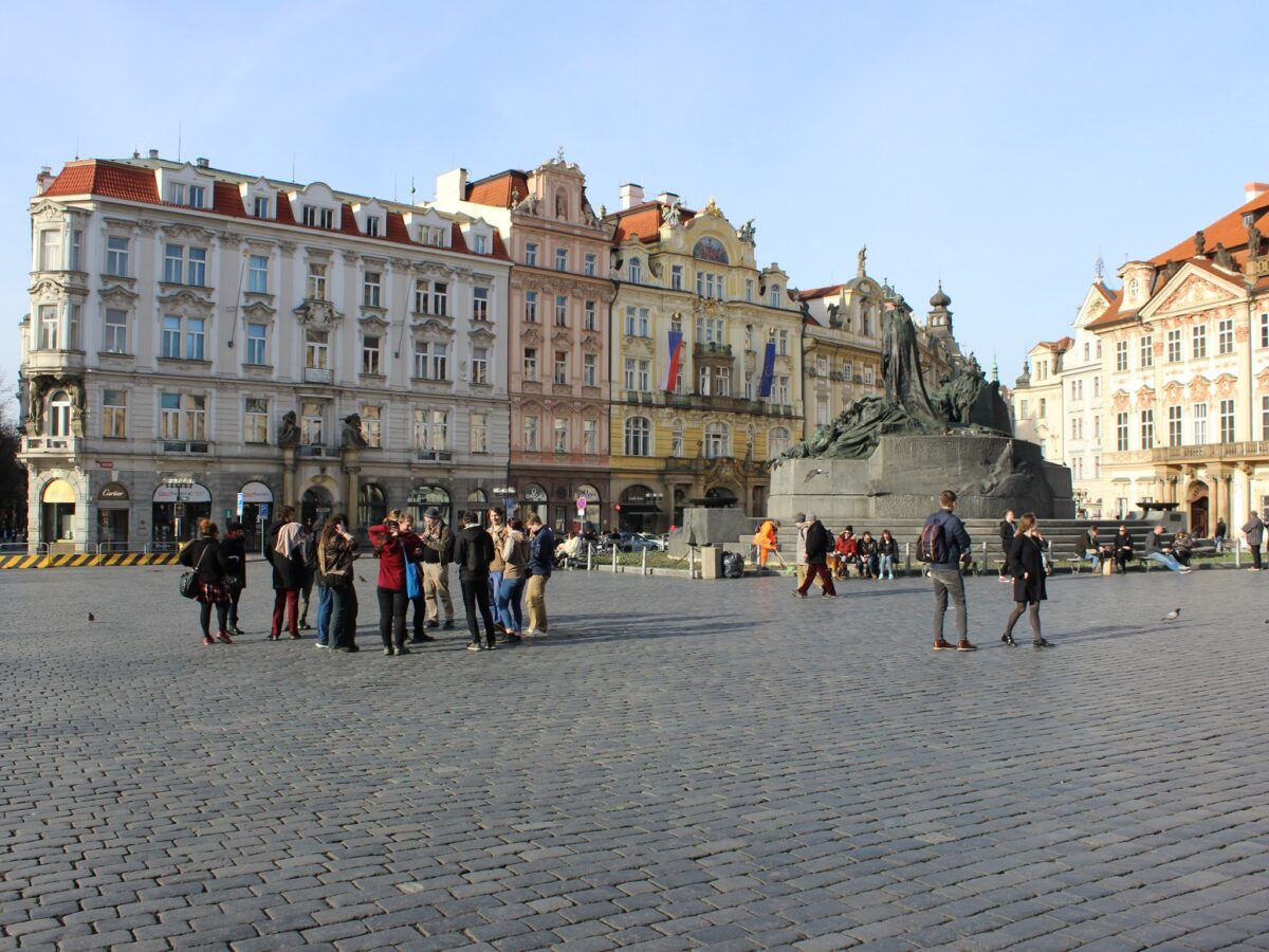 Der Altstädter Ring in Prag, bald menschenleer? Ganz Tschechien steht ab Montag unter Quarantäne - Foto: Manuel Rommel