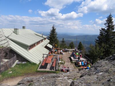 Der Gipfel des Großen Osser liegt auf 1293 Metern Höhe auf der Grenze zwischen Böhmen und Bayern - Foto: Stephanie Bergwinkl
