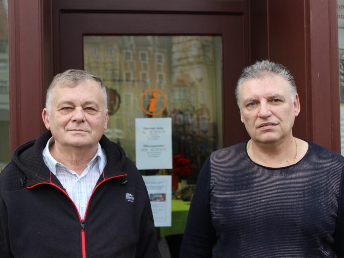 V.l.: Ernst Franke, Leiter des BGZ Eger und Alois Rott, Vorsitzender des Bundes der Deutschen - Landschaft Egerland. Foto: Manuel Rommel