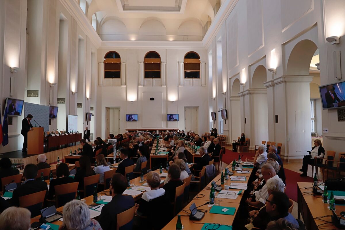 Die letzte Konferenz der Landesversammlung im tschechischen Außenministerium fand im Oktober 2018 statt. Foto: Peggy Lohse
