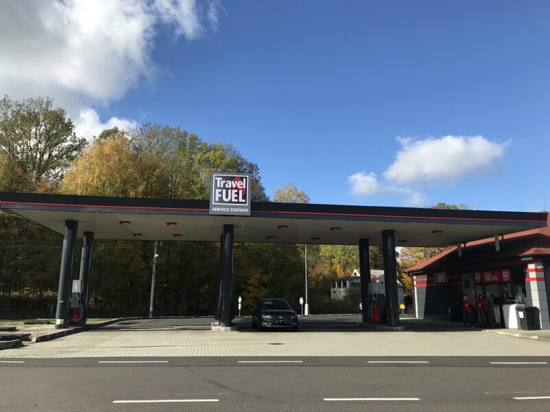 Nichts los an der Tankstelle Travel Free in Peterswald (Petrovice) an der Grenze zu Sachsen. Foto: Steffen Neumann