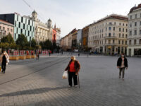 Auf dem Platz der Freiheit im Stadtzentrum von Brünn (Brno) bewegen sich nur wenig Menschen. Foto: ČTK/Weber Pavel
