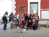 Hašek-Fans auf den Spuren des Schriftstellers. Foto: Podmelechovský spolek