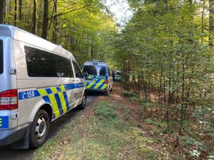 Mehrere Hundert Menschen waren an der grenzüberschreitenden Suchaktion beteiligt. Foto: Twitter/ Policie České republiky