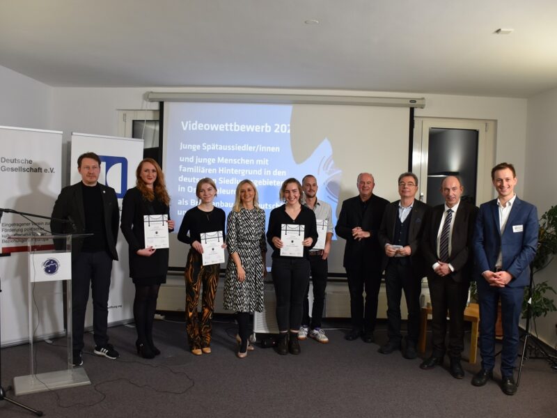 Gruppenfoto der Sieger. Foto: wir-brueckenbauer.de