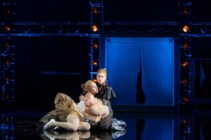 Den Auftakt macht die Inszenierung "Orlando" des Staatstheaters Hannover. Foto: Kerstin Schomburg