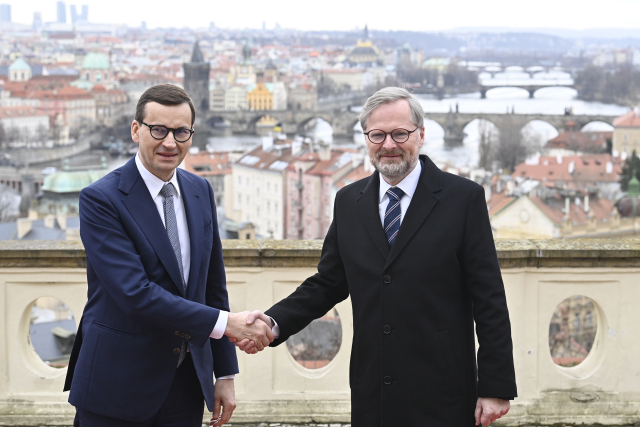 Die Regierungschef Polens und Tschechiens, Mateusz Morawiecki und Petr Fiala, einigten sich im Streit um die Kohlegrube Turów. Foto: ČTK/ ČTK/Kamaryt Michal