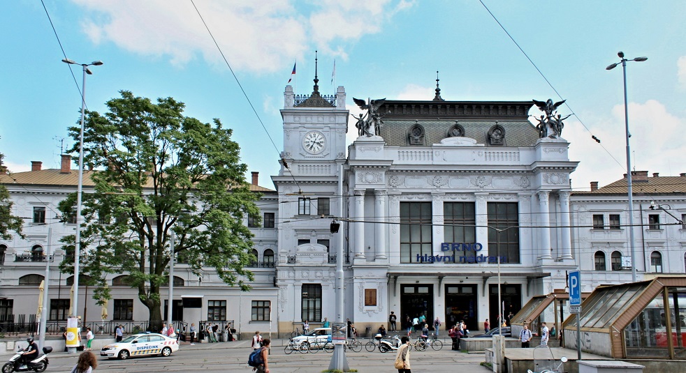Der Brünner Bahnhof steht symbolisch für Beginn und Untergang des Brünner Judentums. In der Nähe soll in Zukunft ein Jüdisches Museum entstehen. Foto: Wikimedia Commons/ VitVit (CC BY-SA 4.0)