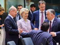 Ob Viktor Orbán auf sein Vetorecht verzichtet? Hier auf dem EU-Gipfel von Ende Juni, auf dem der Kandidatenstatus der Ukraine und Moldawiens besiegelt wurde. Foto: EC - Audiovisual Service