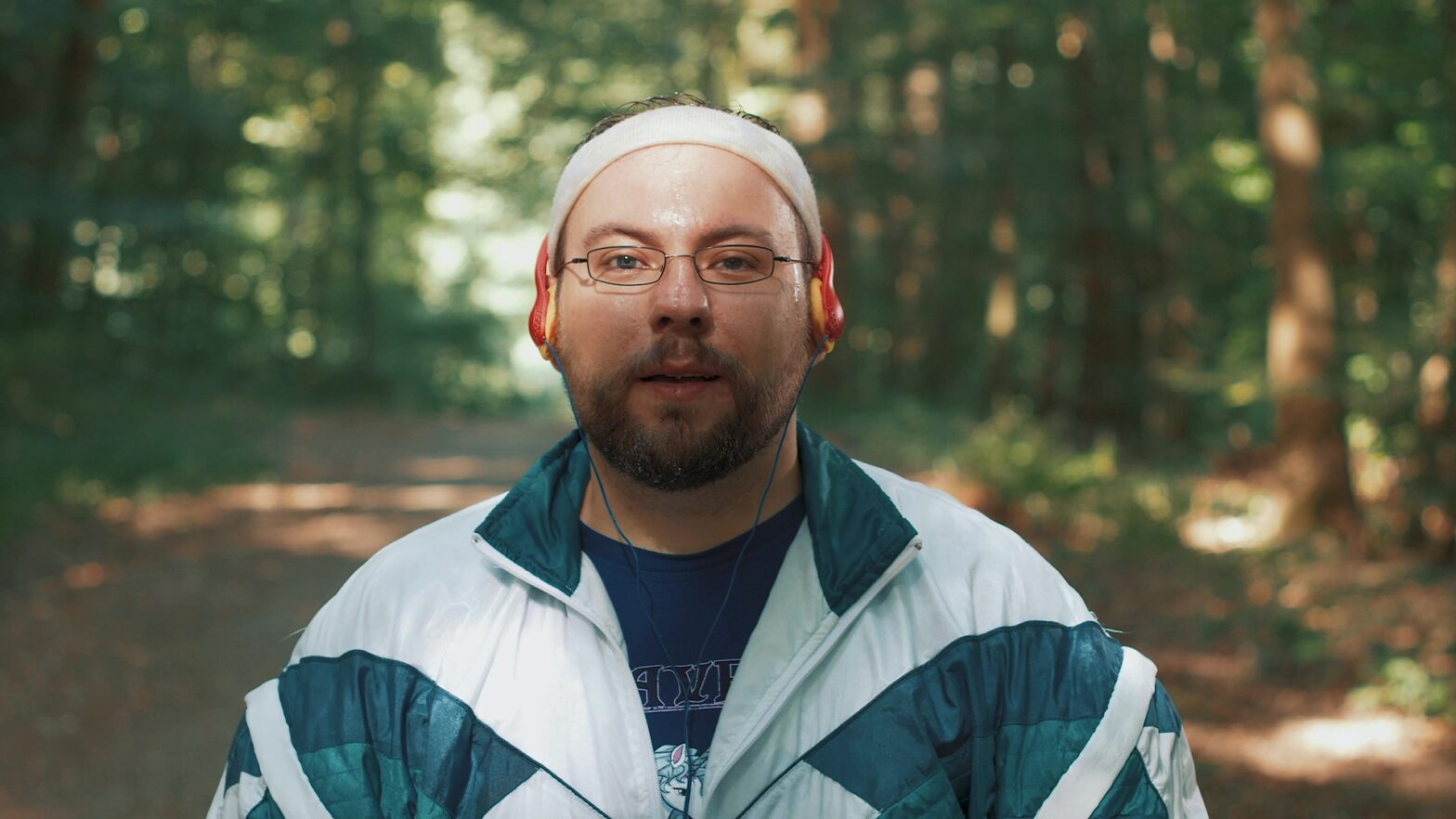 Herrmann Mann - gespielt von Regisseur und Drehbuchautor Lars Smekal - hat den drölfzigsten Hochzeitstag vergessen. Foto: Lars Smekal