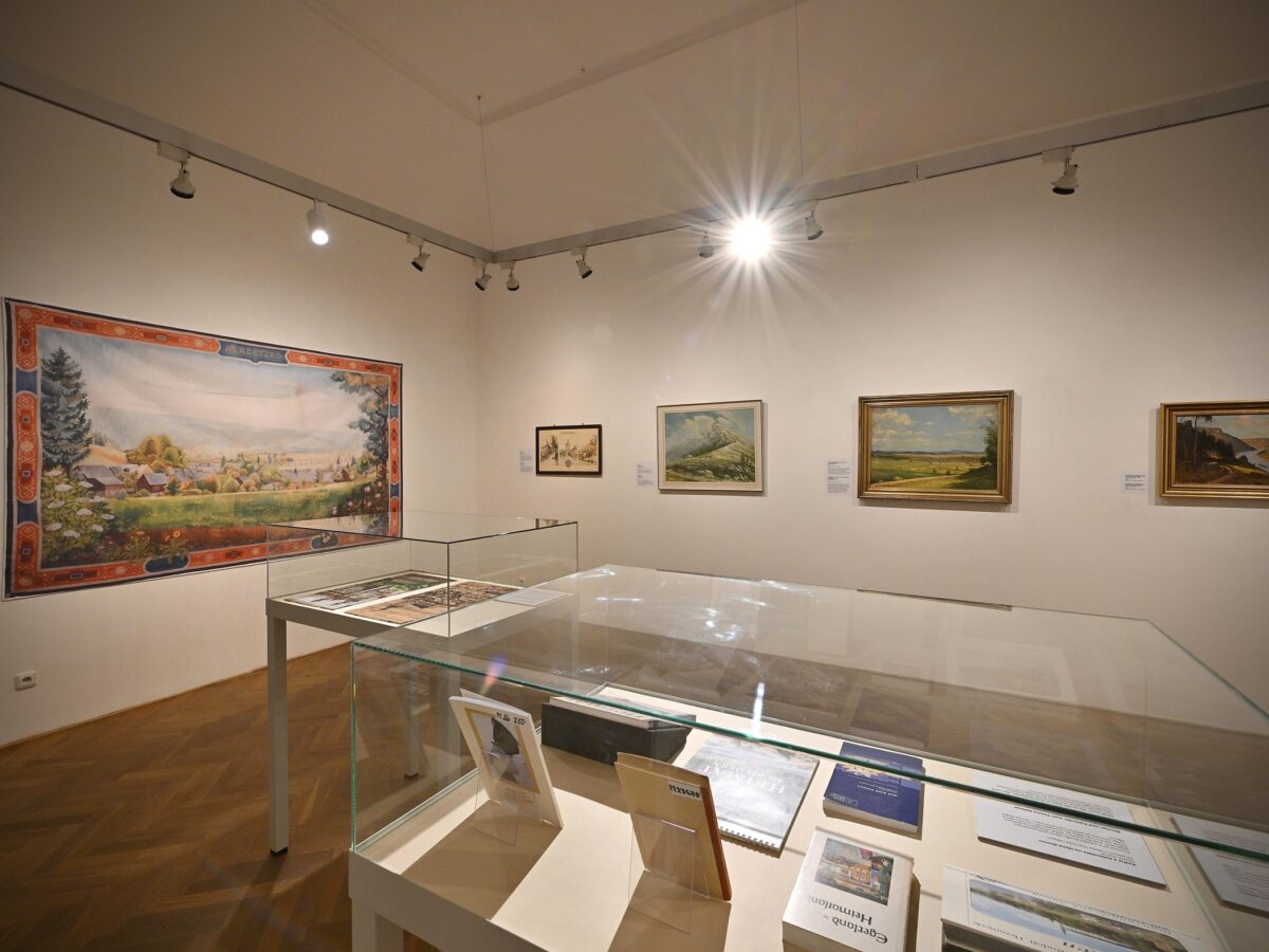 Wie sieht sie aus, die Heimat der Sudetendeutschen? Studierende aus Würzburg haben in Zusammenarbeit mit der Heimatpflegerin der Sudetendeutschen eine Ausstellung erarbeitet, die nun auch in Aussig (Ústí nad Labem) zu sehen ist. Foto: Jiří Preclík, Muzeum města Ústí nad Labem