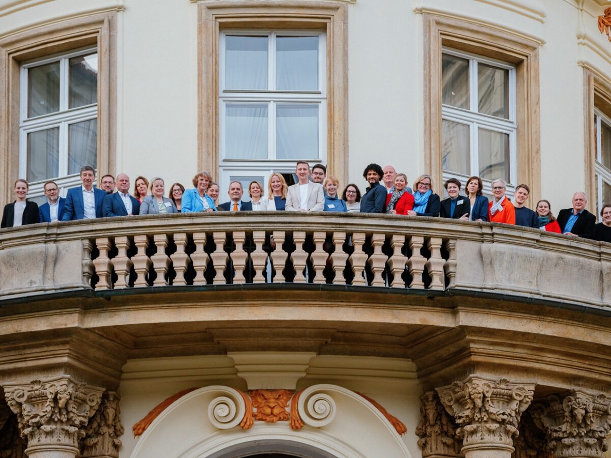 Die Teilnehmer des Treffens in der Deutschen Botschaft Prag. Foto: Jan Hromadko