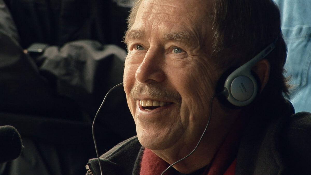 Václav Havel in Petr Jančáreks Dokumentarfilm ’’Tady Havel, slyšíte mě?“ (auf Deutsch etwa: Hier Havel, hören Sie mich?) Foto: Endorfilm / Jiří Konečný