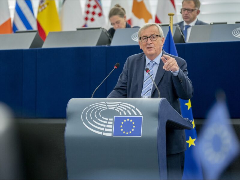 Jean-Claude Juncker im Oktober 2019 bei einer Diskussion im Europäischen Parlament. Bis Ende November 2019 war Juncker Präsident der Europäischen Kommission. Foto: Von European Parliament from EU - MEPs assess Juncker Commission, CC BY 2.0, https://commons.wikimedia.org/w/index.php?curid=83295073