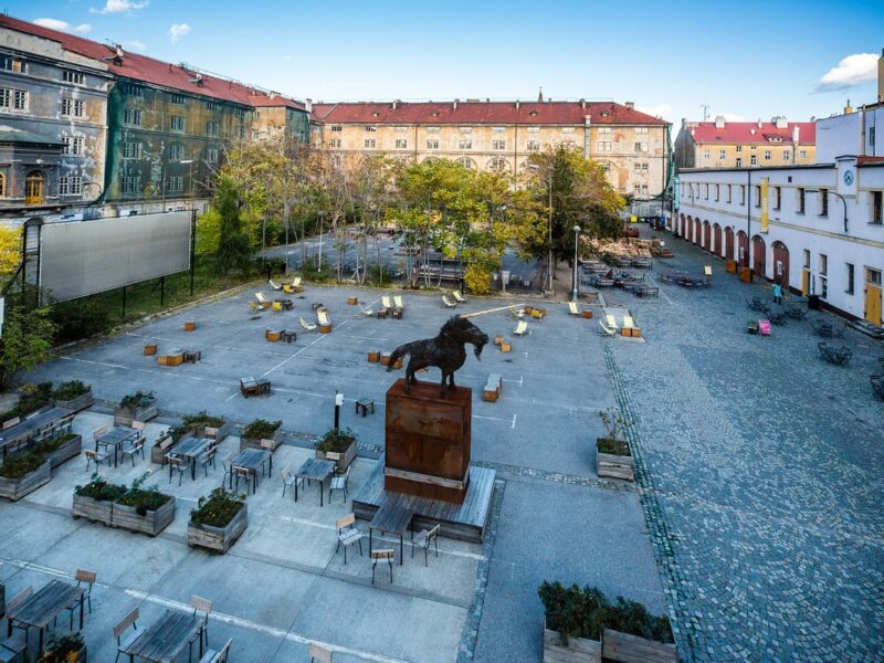 Kasárna Karlín ohne Menschen. Ein Bild, das für eine unbekannte Zeit bleiben wird. Foto: Prague City Tourism
