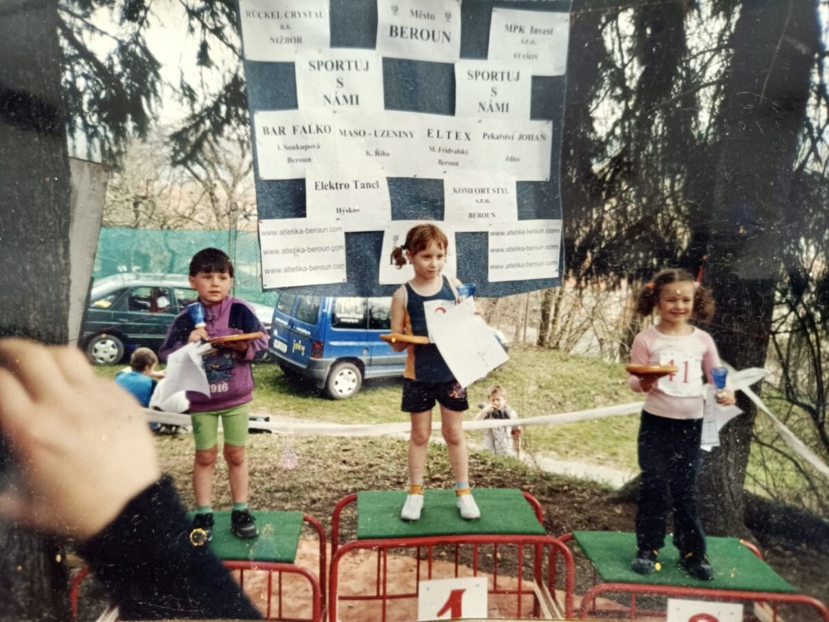 Am Geländelauf in Beraun (Beroun) (Běh přes Městskou horu) im Jahr 2006 nahm ich zum ersten Mal an einem Laufwettkampf teil und errang sogar den Sieg im 90-Meter-Lauf. Foto: privat