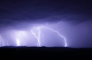 (Symbolfoto) Bei einem Blitzschlag in Reichenberg (Liberec) wurden 18 Menschen verletzt. Foto: Pixabay