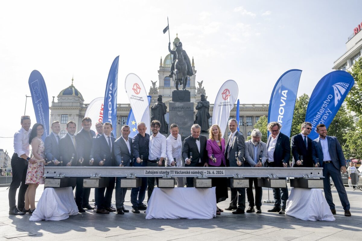 Eröffnung der Bauarbeiten vor der Statue des Heiligen Wenzels. Foto: ČTK