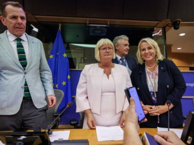 Ex-Ministerin und ANO-Spitzendkandidatin Klára Dostálová (rechts) wird stellvertretende Vorsitzende der neuen Fraktion "Patrioten für Europa" im Europaparlament. Foto: Profimedia