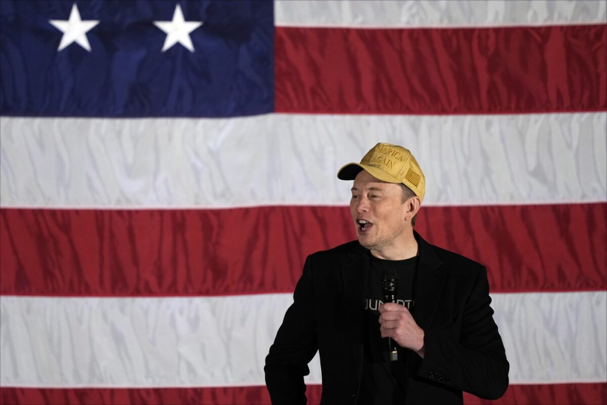 Derzeit unterstützt der Multimilliardär Elon Musk den republikanischen Präsidentschaftskandidaten Donald Trump bei dessen Wahlkampf. Foto: ČTK / AP / Matt Rourke