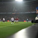 Blick vom Spielfeldrand auf die Champions-League-Partie. Foto: Hendrik Heidrich