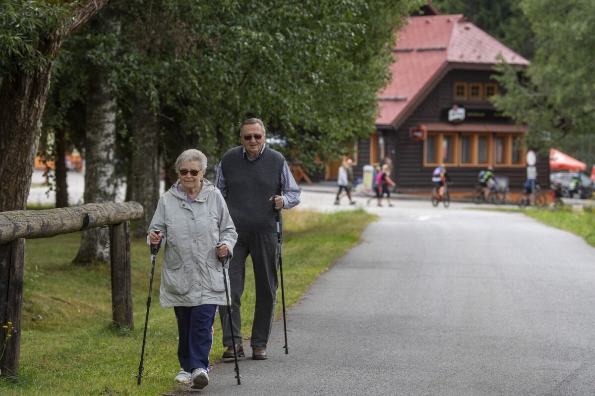 (Illustrationsfoto) Aktiv die Rente genießen: In Tschechien soll das künftig erst in einem Alter von 67 Jahren die Regel sein. Foto: ČTK / Pancer Václav