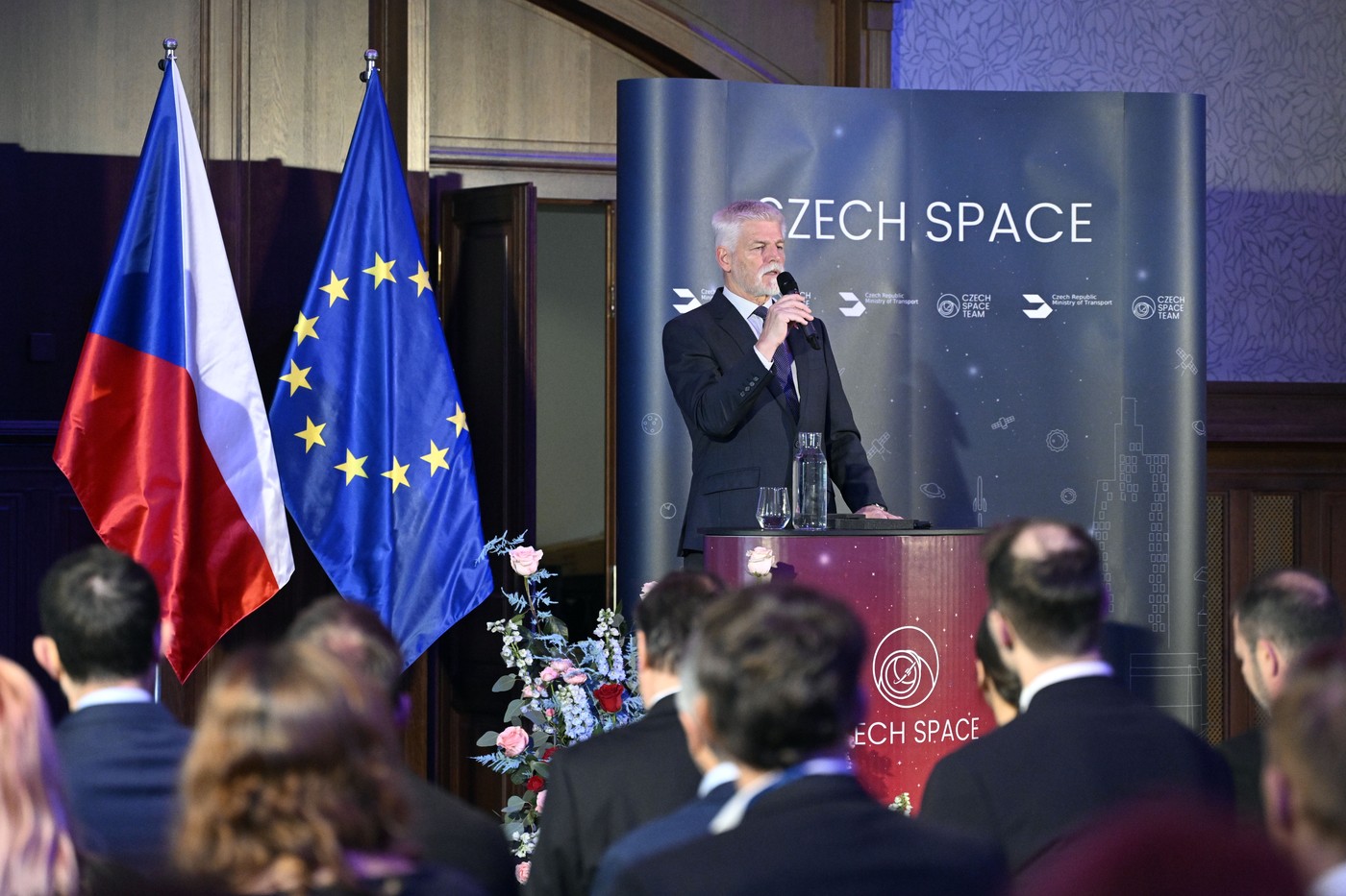 Tschechiens Präsident Petr Pavel eröffnete am Montag die Czech Space Week in Prag. Foto: ČTK / Šulová Kateřina