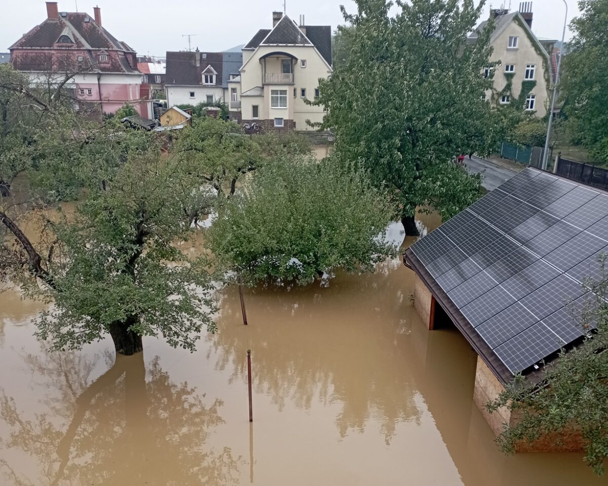 Besonders betroffen vom September-Hochwasser war Jägerndorf (Krnov). Im Bild: der Garten von Jana Nálepová. Foto: privat