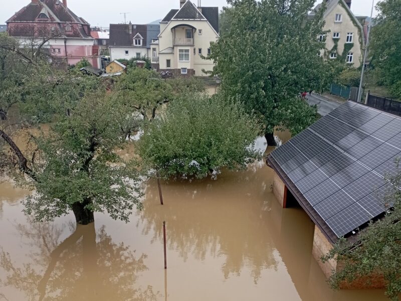 Besonders betroffen vom September-Hochwasser war Jägerndorf (Krnov). Im Bild: der Garten von Jana Nálepová. Foto: privat