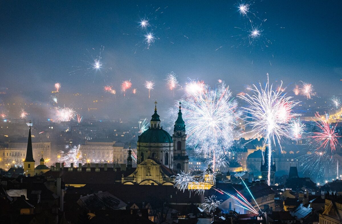 Prag in der Silvesternacht. Foto: Radek Vebr / MFDNES + LN / Profimedia